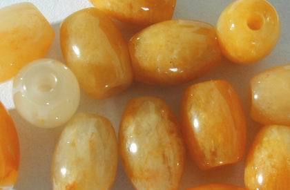 15 x 12mm Yellow and White Jade Barrel Beads