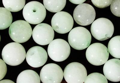 50 Large 10mm Apple White Chinese Jade Beads