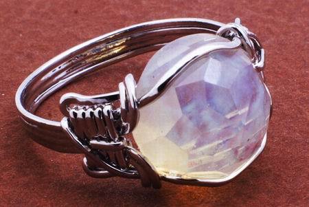Enchanting Ladies Faceted Yellow Moonstone Lovers Ring