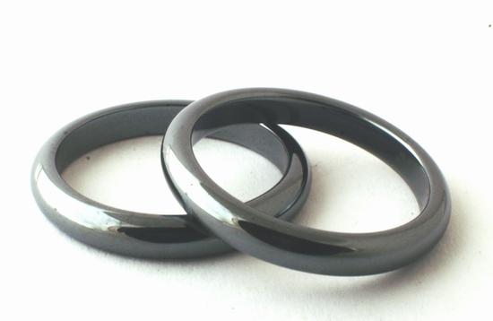 Large Shiny Sleek Devil-Black Hematite Ring