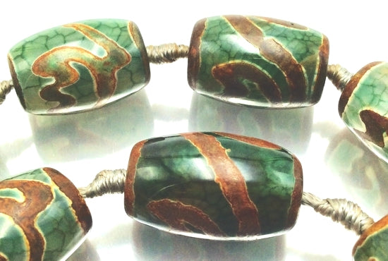 12 Dzi Agate Hunter-Green Short Barrel Beads