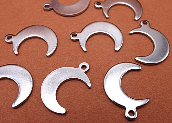 10 Lucky Shiny Stainless Steel Half-Moon Pendant Charms